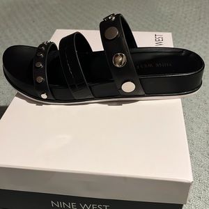 Nine West black leather size 8 1/2